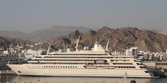 1920px-Fulk_Al_Salamah_180322